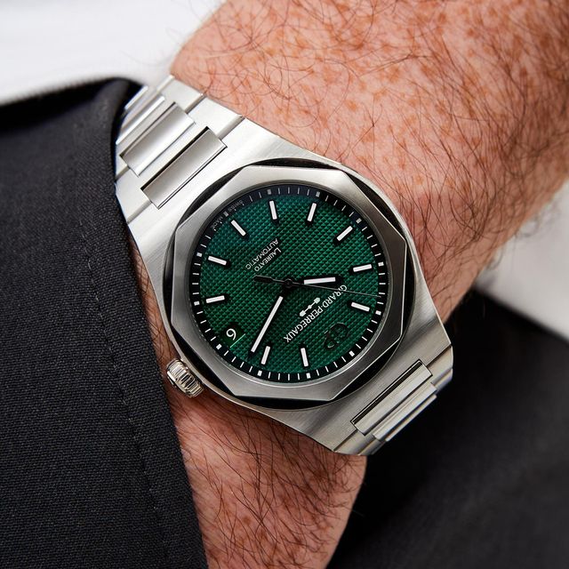 Girard Perregaux Laureato 81010-11-3153-1CM Image 5